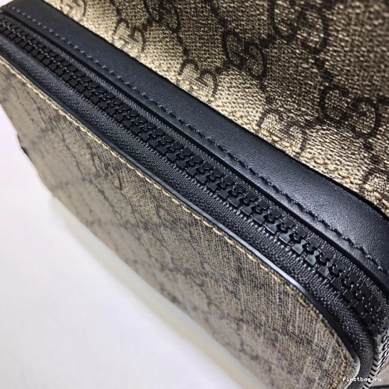 First bag ru backpack GUCCI Eden small 0805